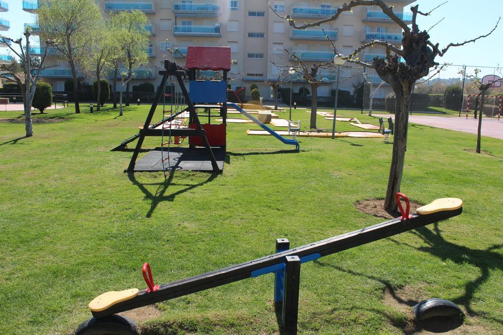 Los Juncos De Pineda Park Salou Exterior photo